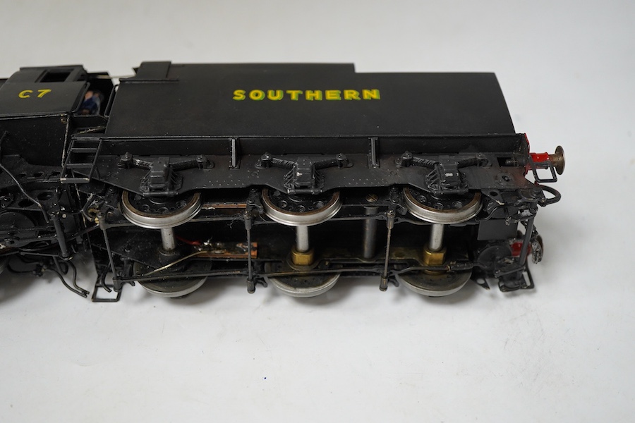 An 0 gauge kit built model railway locomotive by John Worsley, a Southern Railway Q1 class 0-6-0, C7, a highly detailed model with opening smoke box door showing the details of the blast pipe and boiler tube ends, sprung
